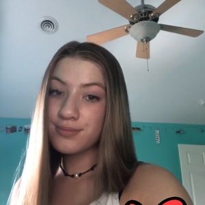 Meet your Posher, Avery